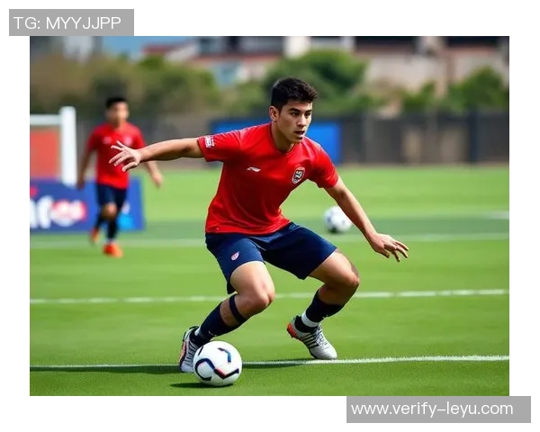 山东省足球学校培养未来足球明星的梦想之路与发展策略分析 山东省足球学校培养未来足球明星的梦想之路与发展策略分析